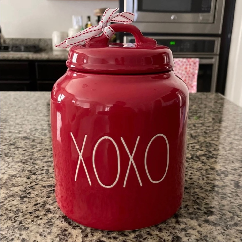 New Rae Dunn Red XOXO Canister